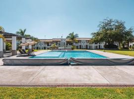 Villa Exclusiva en Cuernavaca: Casa con Alberca, hotel with parking in Xochitepec