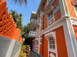 Skyview Guesthouse, guest house in Candolim