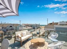 Luxury 3 Bedroom walk to Beach & Pier