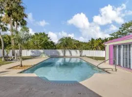 2 BR Jensen Beach Tropical Resort