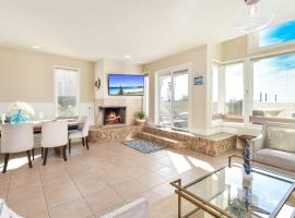 7 Bedroom Oceanfront Home & Back House, hotel a Newport Beach