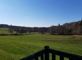 Gîte de France Le fournil des prades 2 épis - Gîte de France 2 personnes MAE-6414, hotel en Soursac