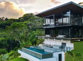 ODYSSEY Boutique Hotel