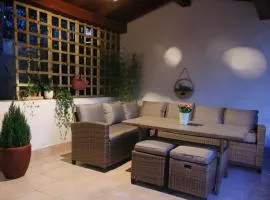 Bamboo Oasis Apartment with terrace in the garden and free parking, Rijeka