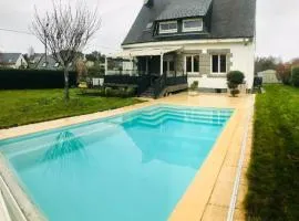 Maison avec piscine à Névez