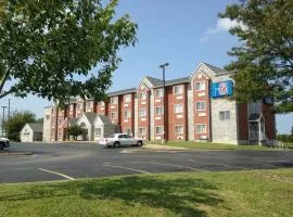 Motel 6-Olathe, KS