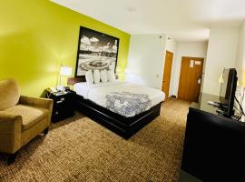 Forest City Inn, kh&aacute;ch sạn gần Mason City Municipal - MCW, Forest City