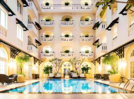 Central Mansions Hotel and Apartments, hotel v destinácii Phnom Penh
