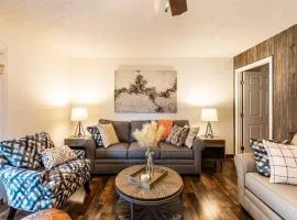 Cozy home near Pigeon Forge attractions