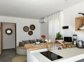Beachfront White Pearl Suite ZanzibarHouses