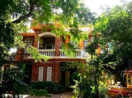 Brightness Villa, Private Home Stay, smeštaj u okviru domaćinstva u gradu Phumĭ Poŭthĭ Mâ Srei