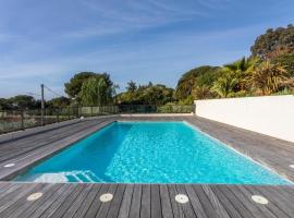 Superbe T3 vue mer avec piscine, viešbutis mieste Sen Rafaelis