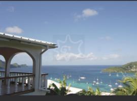 Immaculate 3 Bed Villa Overlooking Admiralty Bay, vila v destinaci Union