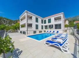 Villa Slano Apartments