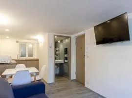 Castelli's Apartmetnts FICO 1