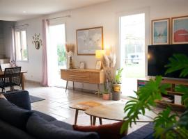 Grande Maison Cosy Proche Angers & Bords de Loire，Bouchemaine的Villa