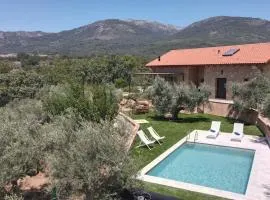 Villa familiar con piscina, en La Vera de Cáceres
