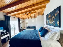 Deluxe Apartment With Sea View