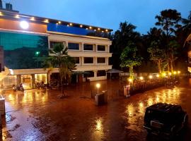 Liwa Tower Hotel & Business Center, hotel v destinaci Kunnamkulam