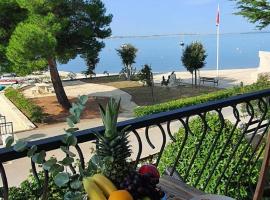 Sunset Lagoon Vrsi Mulo, hotel in Vrsi