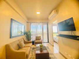 The mactan Newtwon Near Airport with POOL&BEACH access, hotel i Punta Engaño