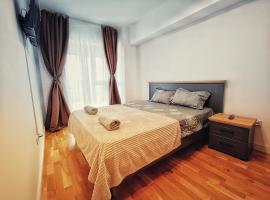 Super Apartments near Airport with Shop & Parking, hotel with parking in Iaşi