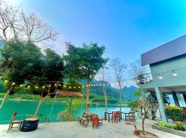 Little Rock Homestay, hotel pantai di Phong Nha