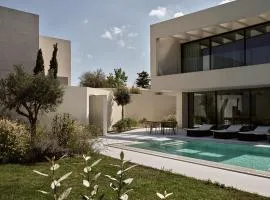 Stunning Zakynthos Luxury Villa | 2 Bedrooms | Villa Sissubo | Private Heated Infinity-edge Pool with Hydromassage | Tsilivi