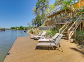 Waterfront Vacation Home on Logan Martin Lake!, pet-friendly hotel in Talladega