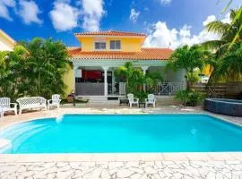 Maison conviviale à Sainte-Anne avec piscine privée