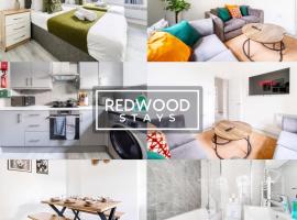 BRAND NEW, 2 Bed 1 Bath, Modern Town Center Apartment, FREE WiFi & Netflix By REDWOOD STAYS, kæledyrsvenligt hotel i Aldershot