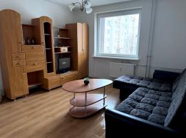 Cozy Self Check-in CITY CENTRE apartment, hotel with parking in Mažeikiai