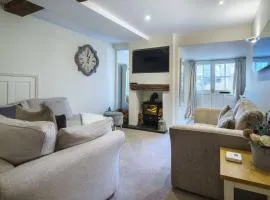 Laburnum Cottage - Windermere Town Centre, with Parking