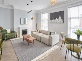 Cosy Coastal Apartment 1