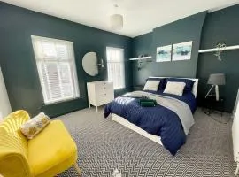 Stunning TownHouse close to Anfield Stadium and Central Liverpool