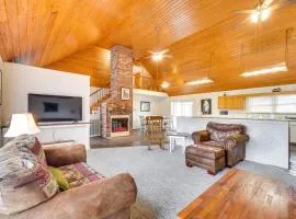 Riverfront Dayton Getaway on 700 Wooded Acres!