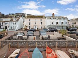 Beach Front Flat Shaldon with Parking, hotel in Shaldon