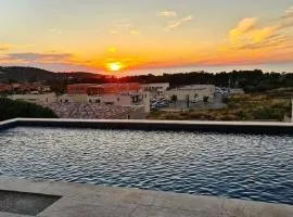 Villa avec piscine et vue mer à Lozari