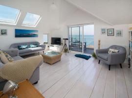 Solent View, 3bed apartment, fantastic sea views, departamento en West Cowes