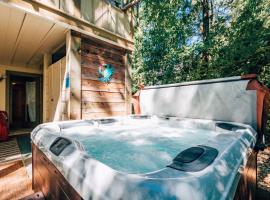 Irvington में, होटल Magical Unique Wooded Gas FP Kayak
