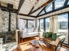 Pet-Friendly Guffey Vacation Rental with Deck!