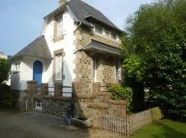 Maison de caractère avec WIFI et parking proche plage et commerces - FR-1-368-409