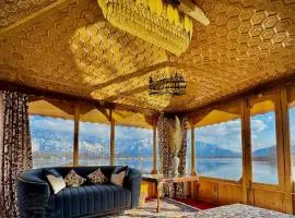 New Jacquline Heritage Houseboats