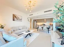First Class Stay in Downtown Dubai Near Burj Park by SBH