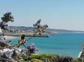 Magnifique maison-Vue mer exceptionnelle.、オーディエルヌのホテル