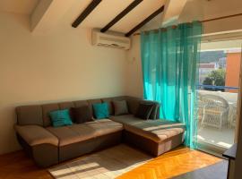 Adok stan, hótel í Budva