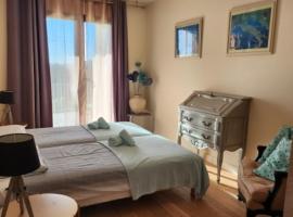 Chambre Mustang avec jacuzzi vue mer, hôtel à Porto-Vecchio