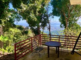 Aguanga Cabin at Threesome Cafe, vila v destinaci Cebu City
