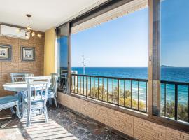 Benibeach 3-2-B Apartment Poniente Beach, hotel en Benidorm