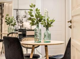 Polpo Aparthotel & Bistro, khách sạn ở Łódź